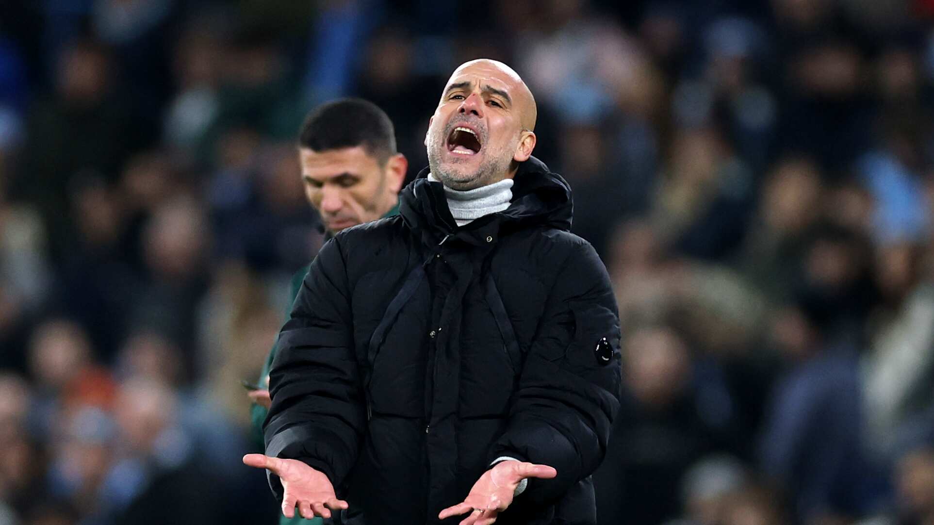 Pep Guardiola encara aficionado