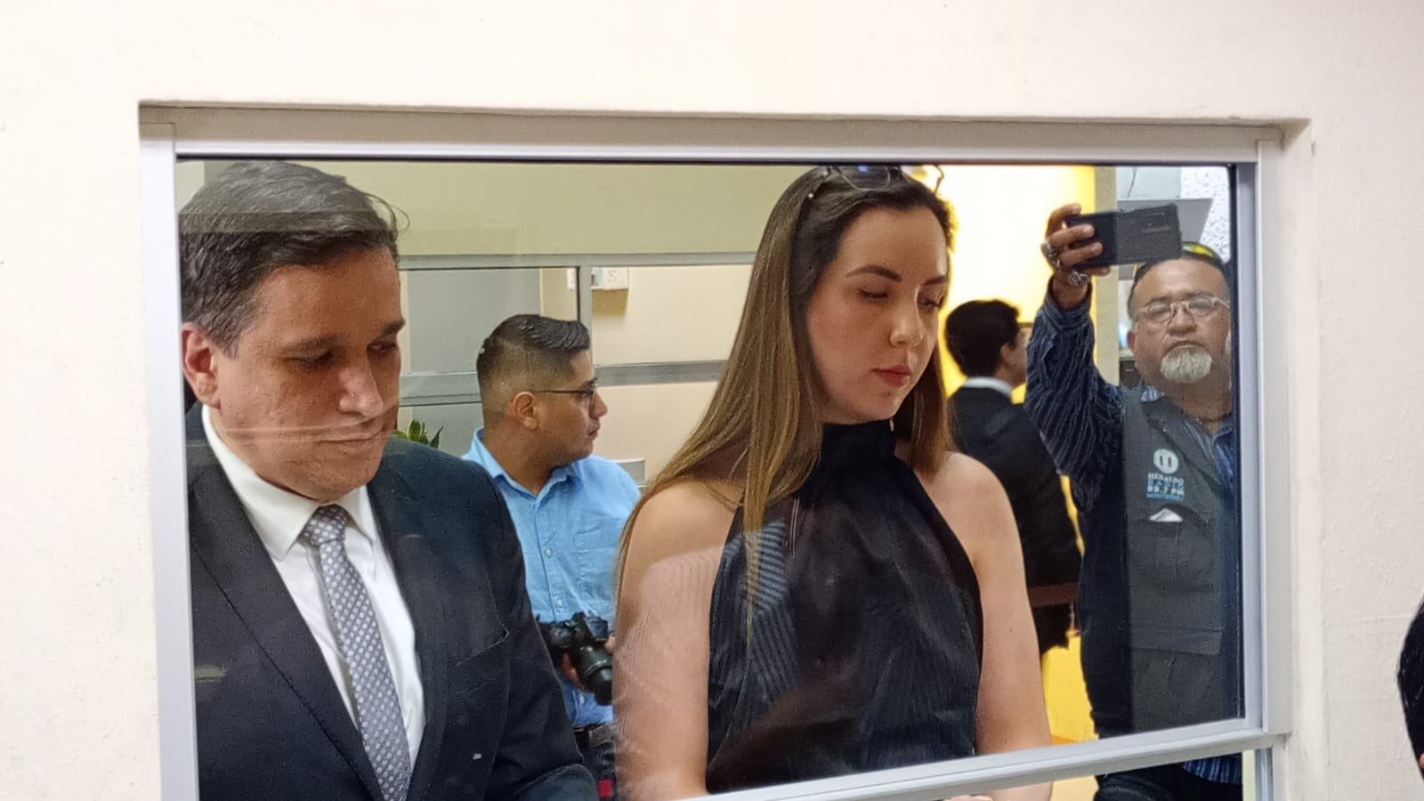 La entrega de papelería en la Oficialía de Partes tardó más de 10 minutos.