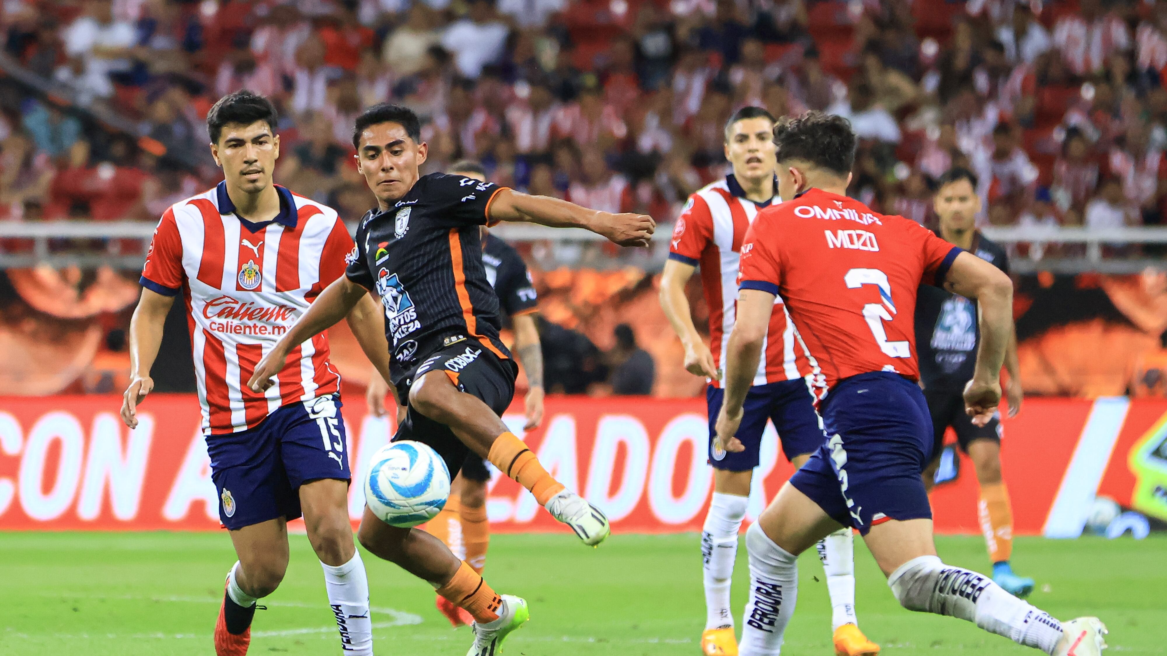 Chivas vs. Pachuca.