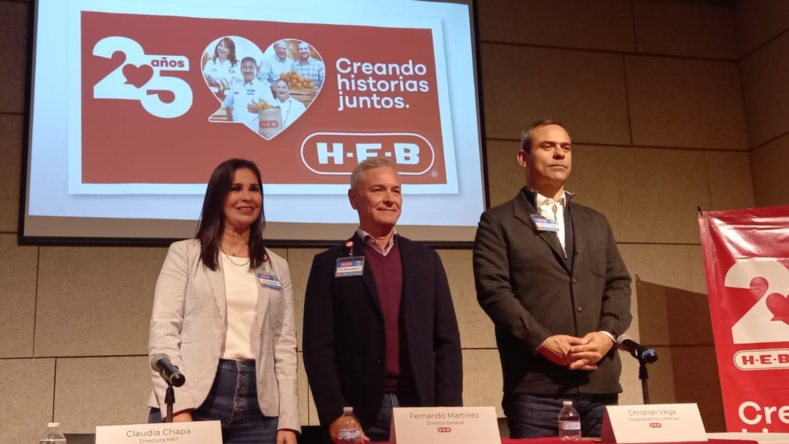 Claudia Chapa, directora de MKT; Fernando Martínez Gómez, director general y CEO; Christian Vega, vicepresidente comercial.