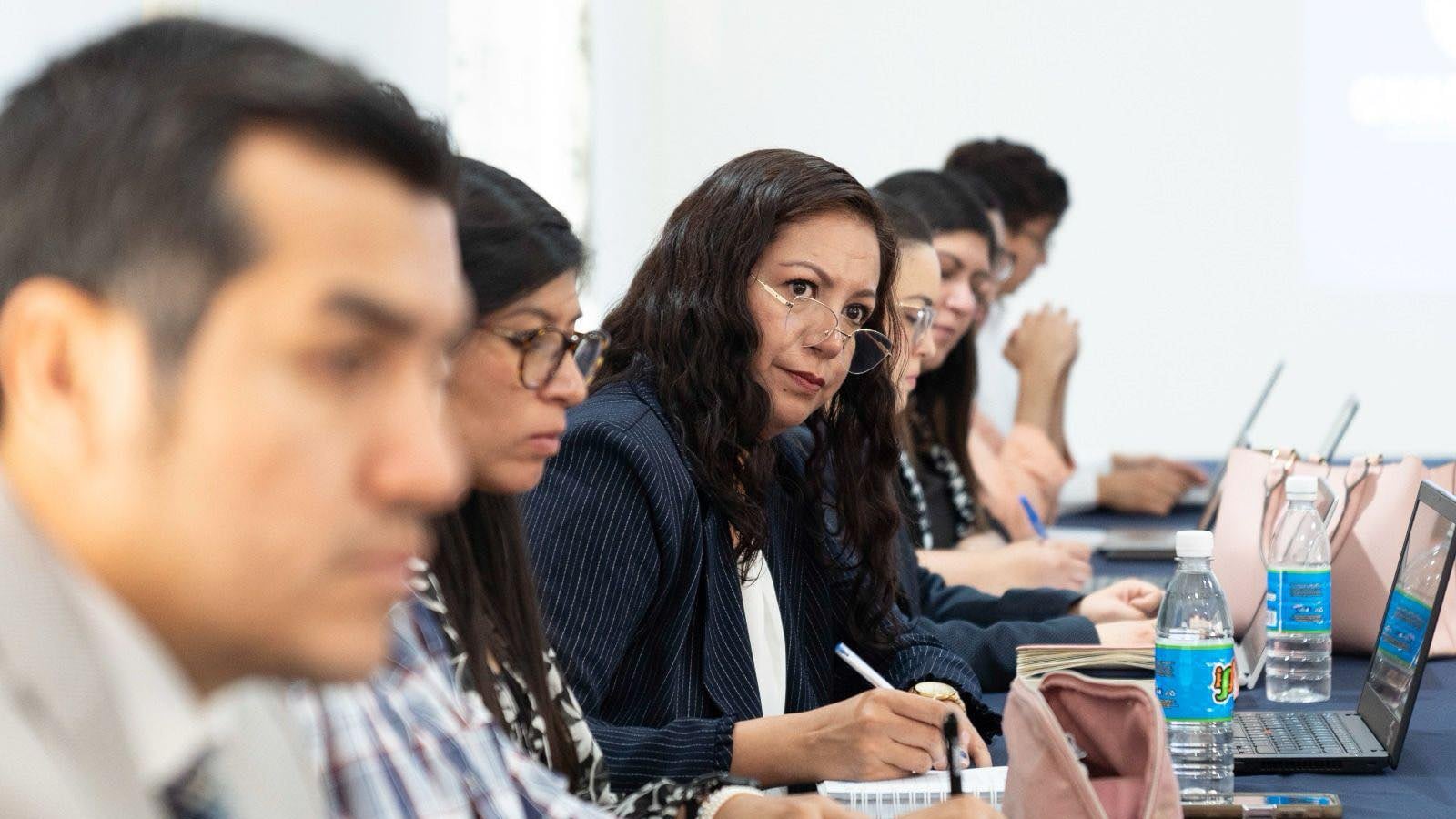 Personal de 41 Instancias Municipales recibió capacitación sobre el uso del IVRVF, herramienta clave para detectar riesgos de violencia feminicida y activar medidas de protección.