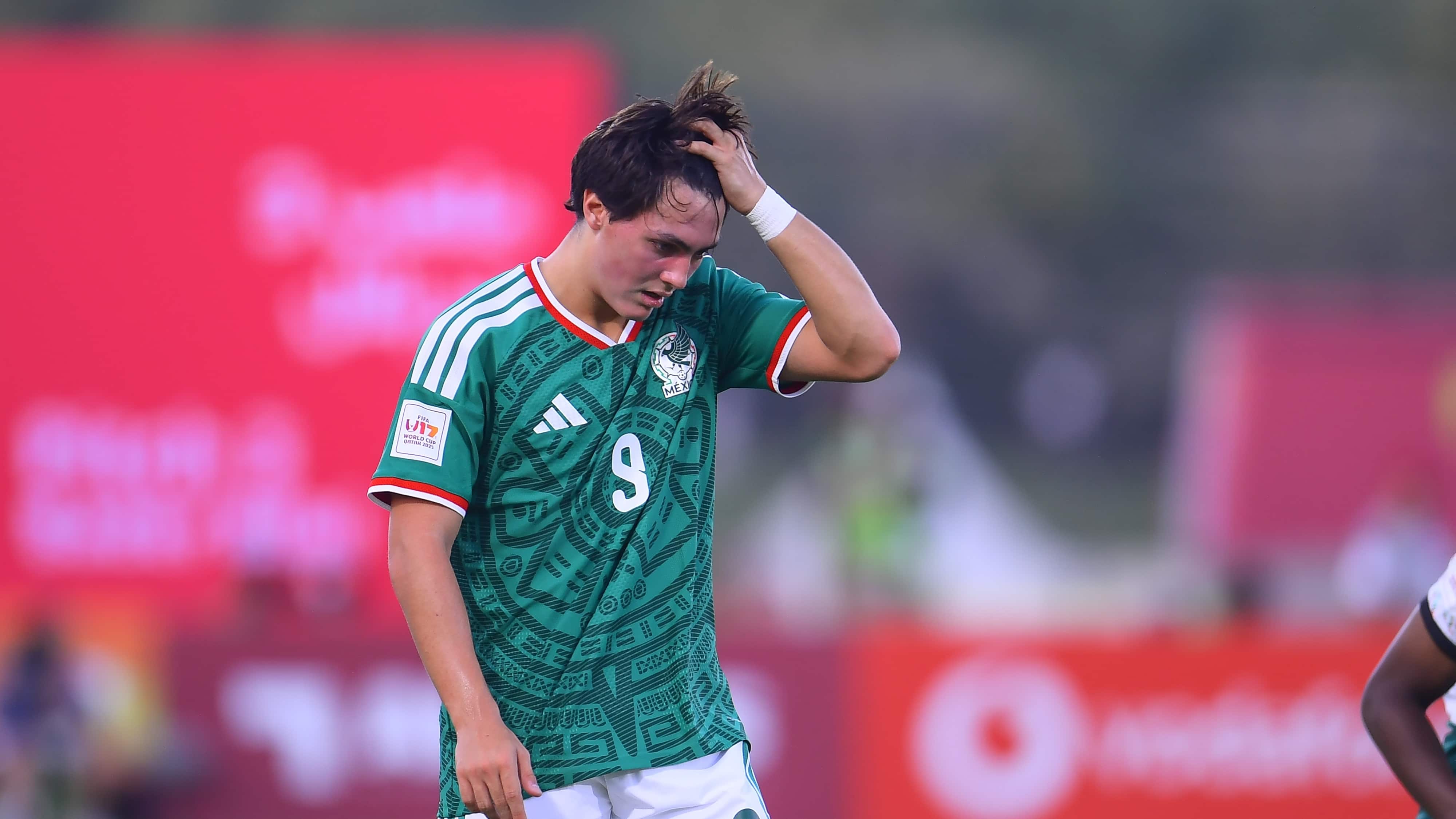 México fue víctima de sus propios errores ante Portugal.