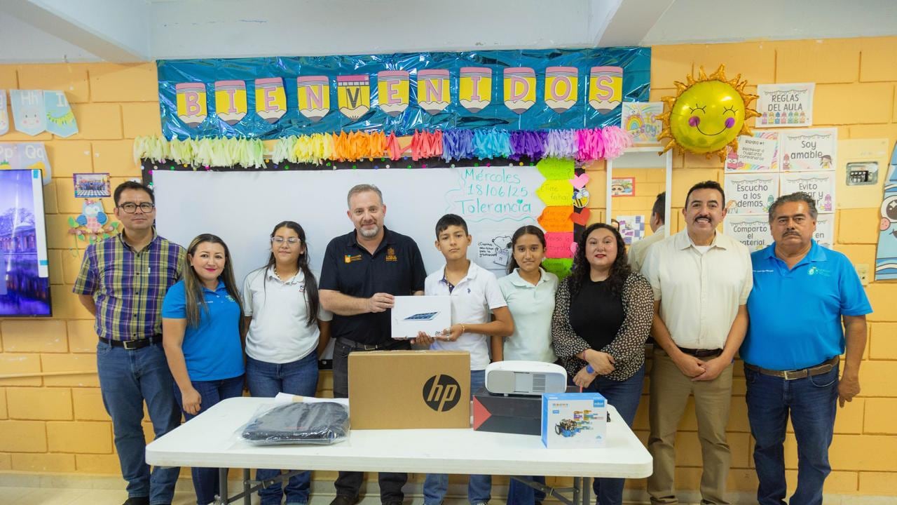 Estudiantes y maestros se verán beneficiados con el internet.
