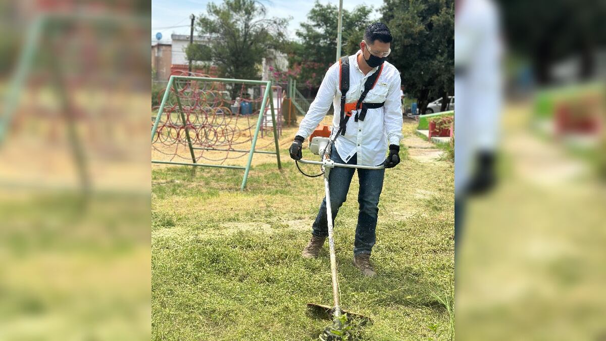 Durante su gestion como diputado Rocha apoyó a más de 30 planteles.