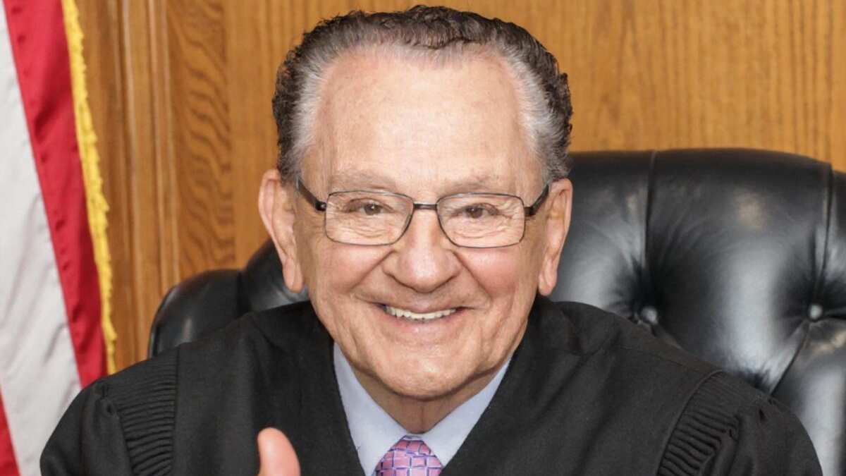 Muere Frank Caprio, el juez más amable del mundo viral en redes sociales; quién era y qué le pasó
