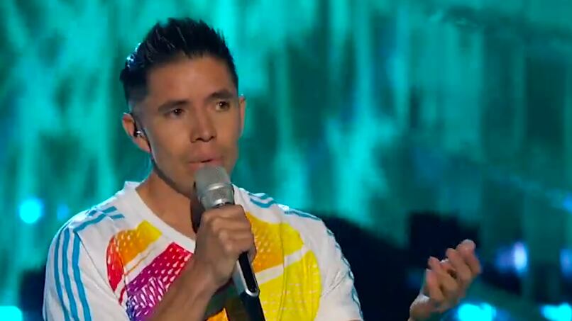 Efraín Velarde interpretó la canción Mi razón de Ser de la Banda MS.