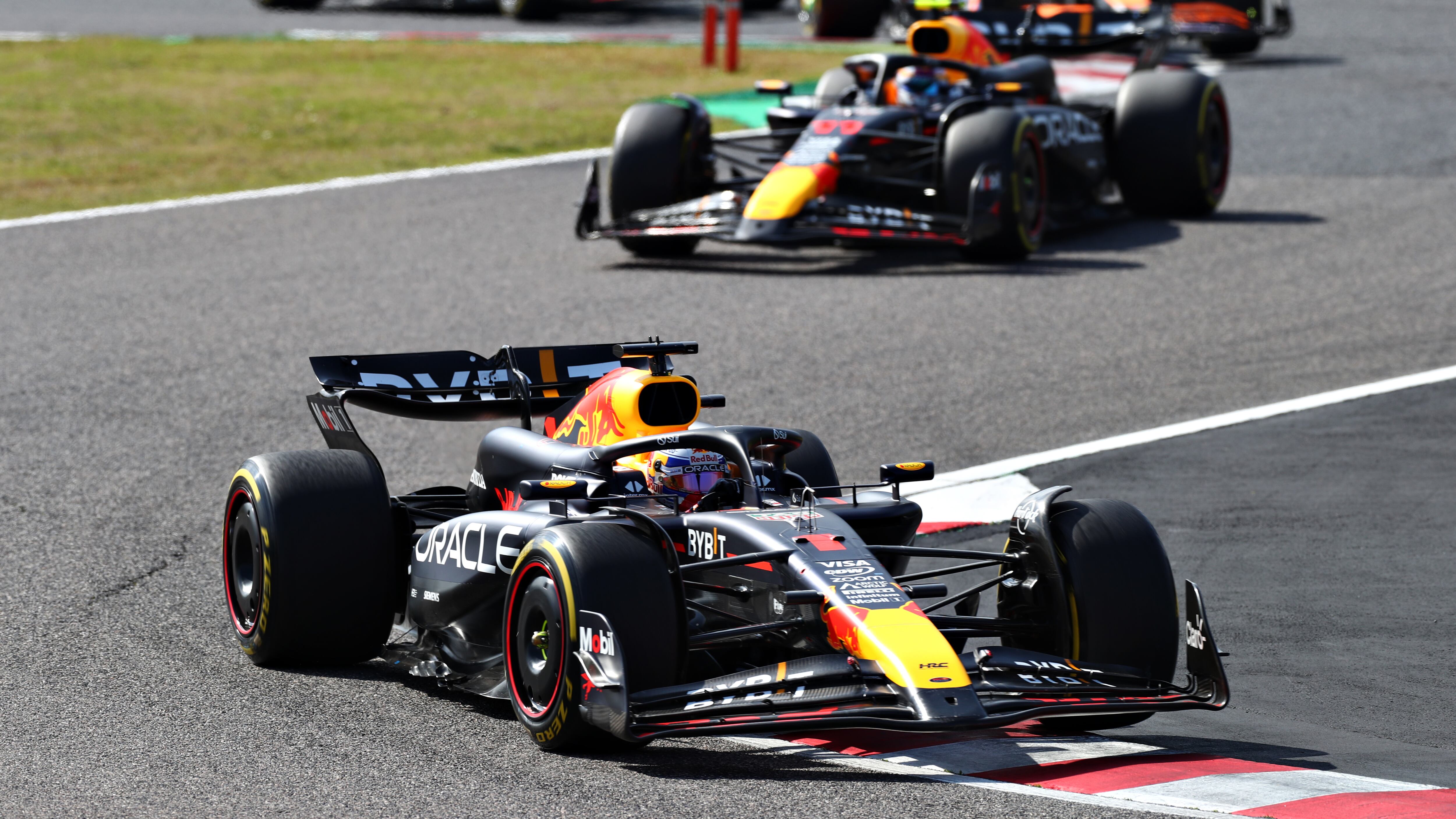 Sergio Checo Pérez y Max Verstappen