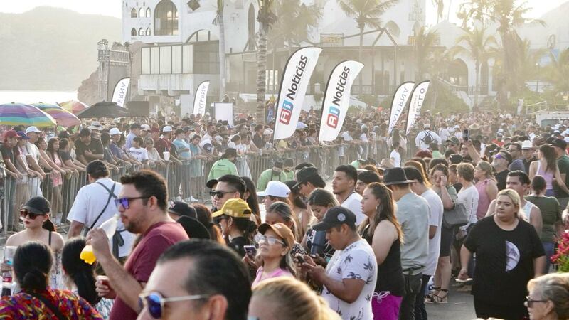 Mazatlán logra el Récord Guinness del sashimi más largo del mundo: un kilómetro de sabor