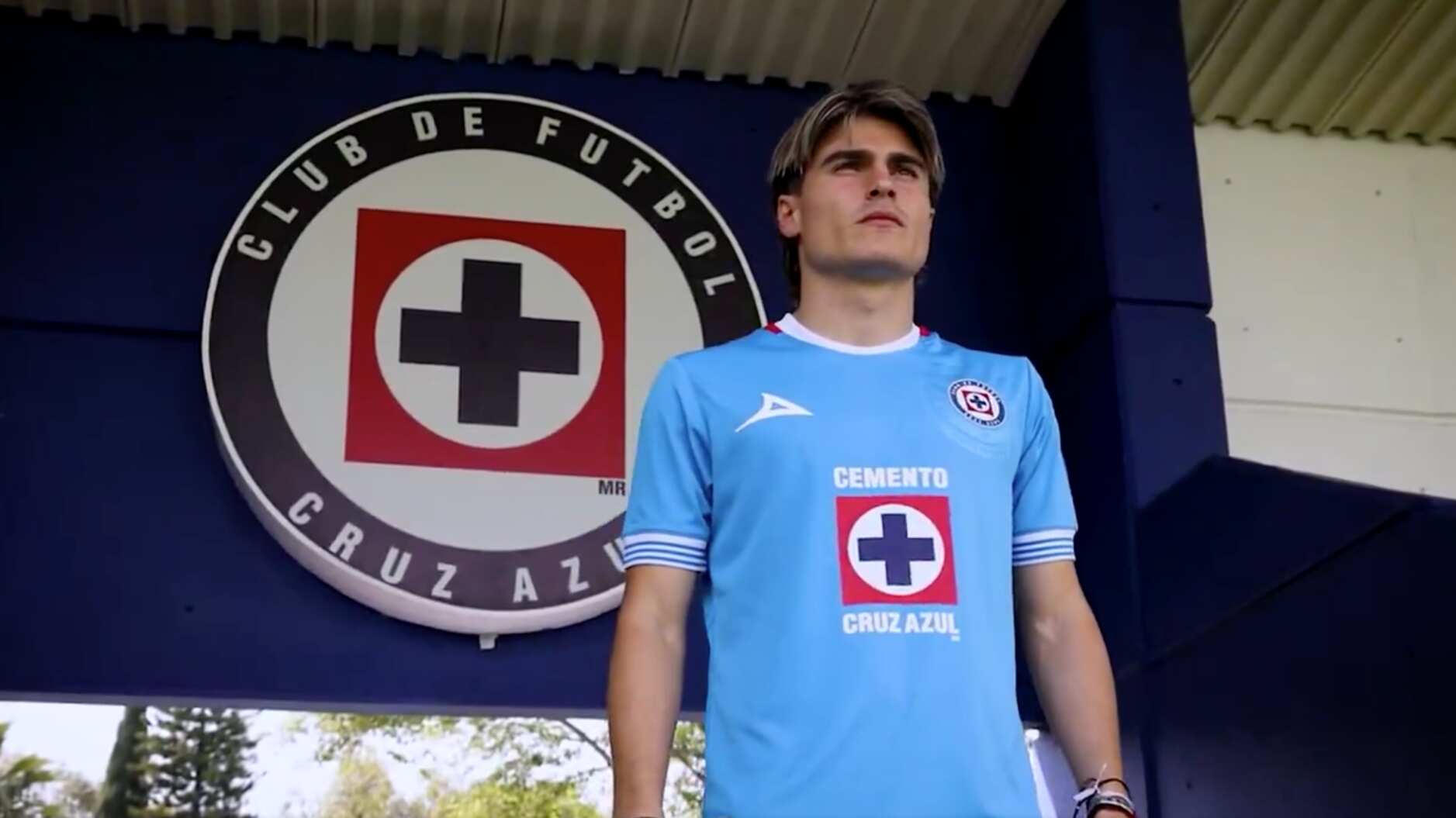 Cruz Azul anuncia a Luka Romero