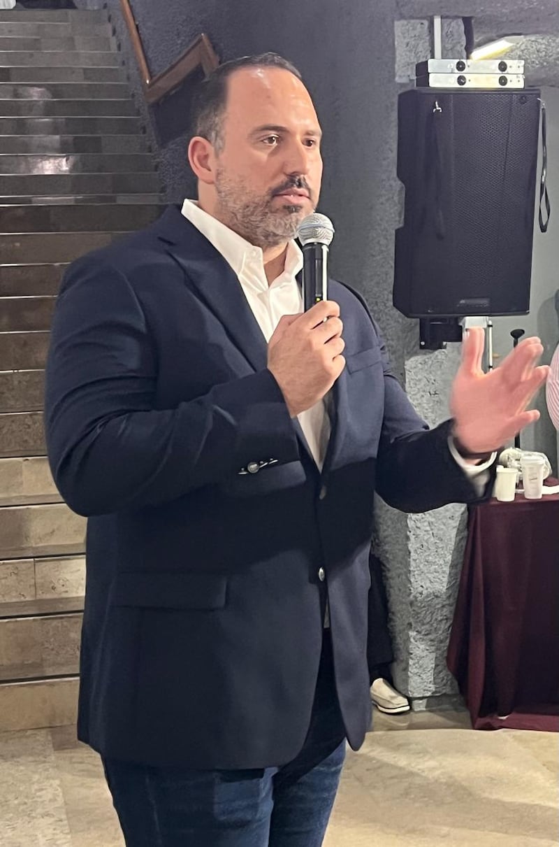 Para Mario Soto estas elecciones son un paso para abrir la democracia.