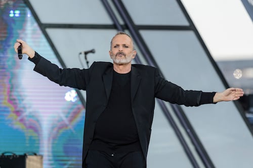 En Culiacán rechaza la presencia de Miguel Bosé en festejo del 15 de septiembre