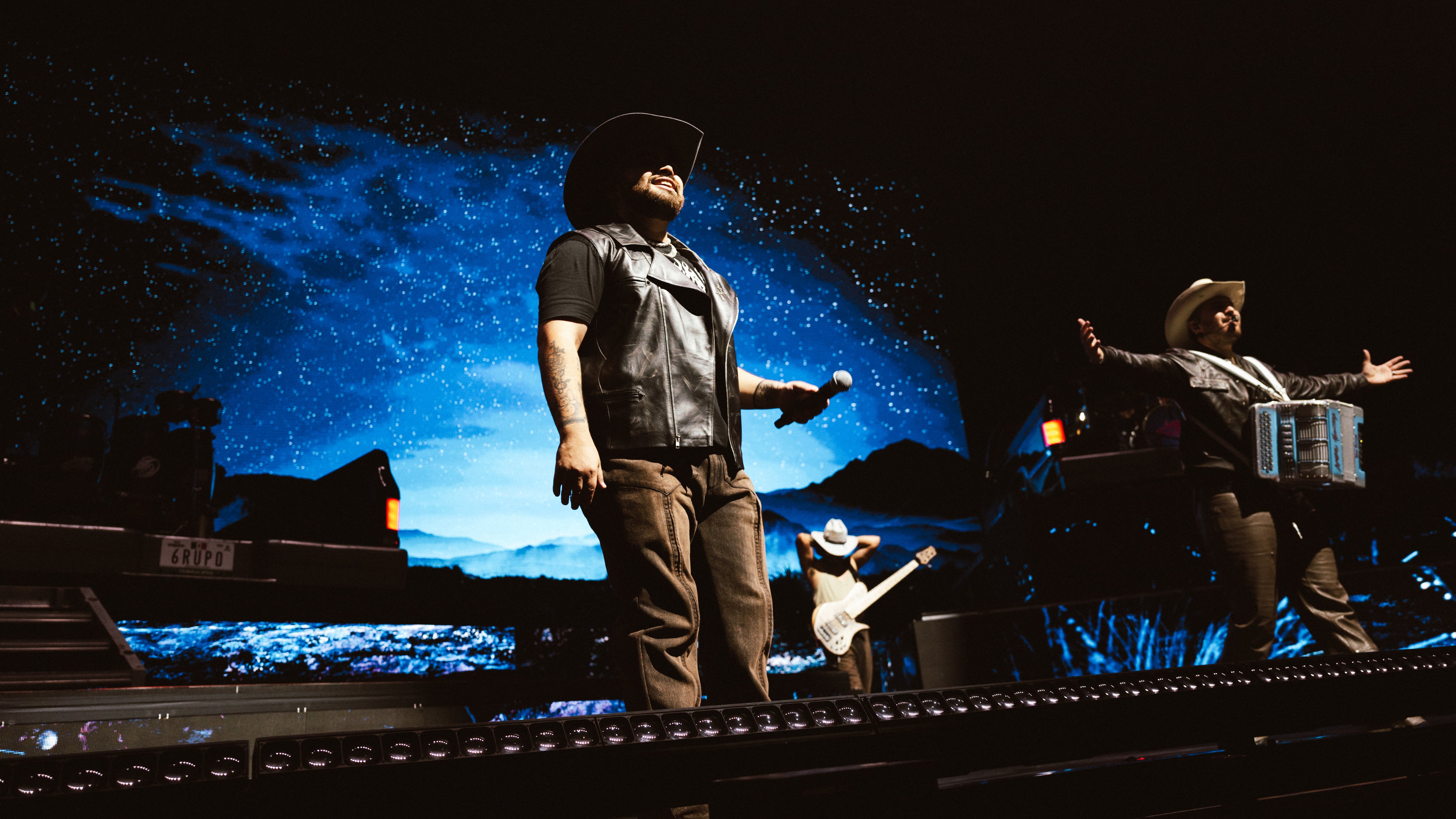 Las Vegas fue testigo de la primera presentación de la agrupación que se embarcará por un tour para promocionar su último lanzamiento discográfico, por lo cual recorrerán las principales ciudades de Estados Unidos y México, dejando en claro su poder en la industria dentro del regional mexicano.