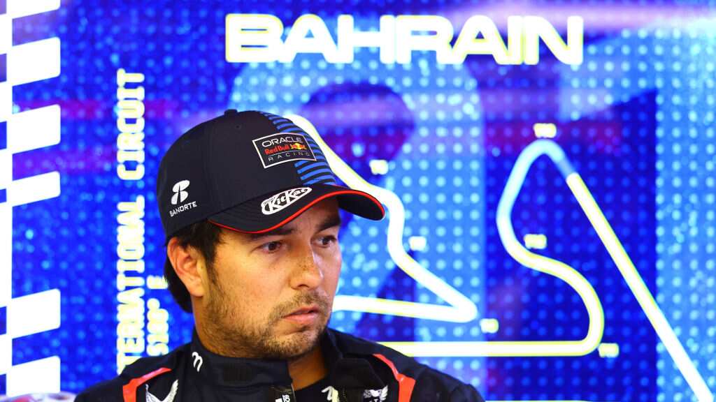 Checo Pérez termina contrato con Red Bull en diciembre de 2024.