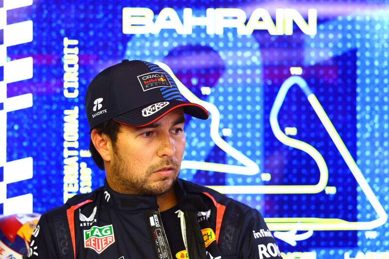 Checo Pérez termina contrato con Red Bull en diciembre de 2024.