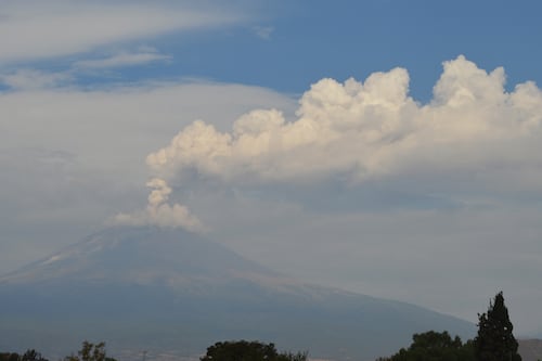 Caída de ceniza del Popocatépetl impactará a la Angelópolis