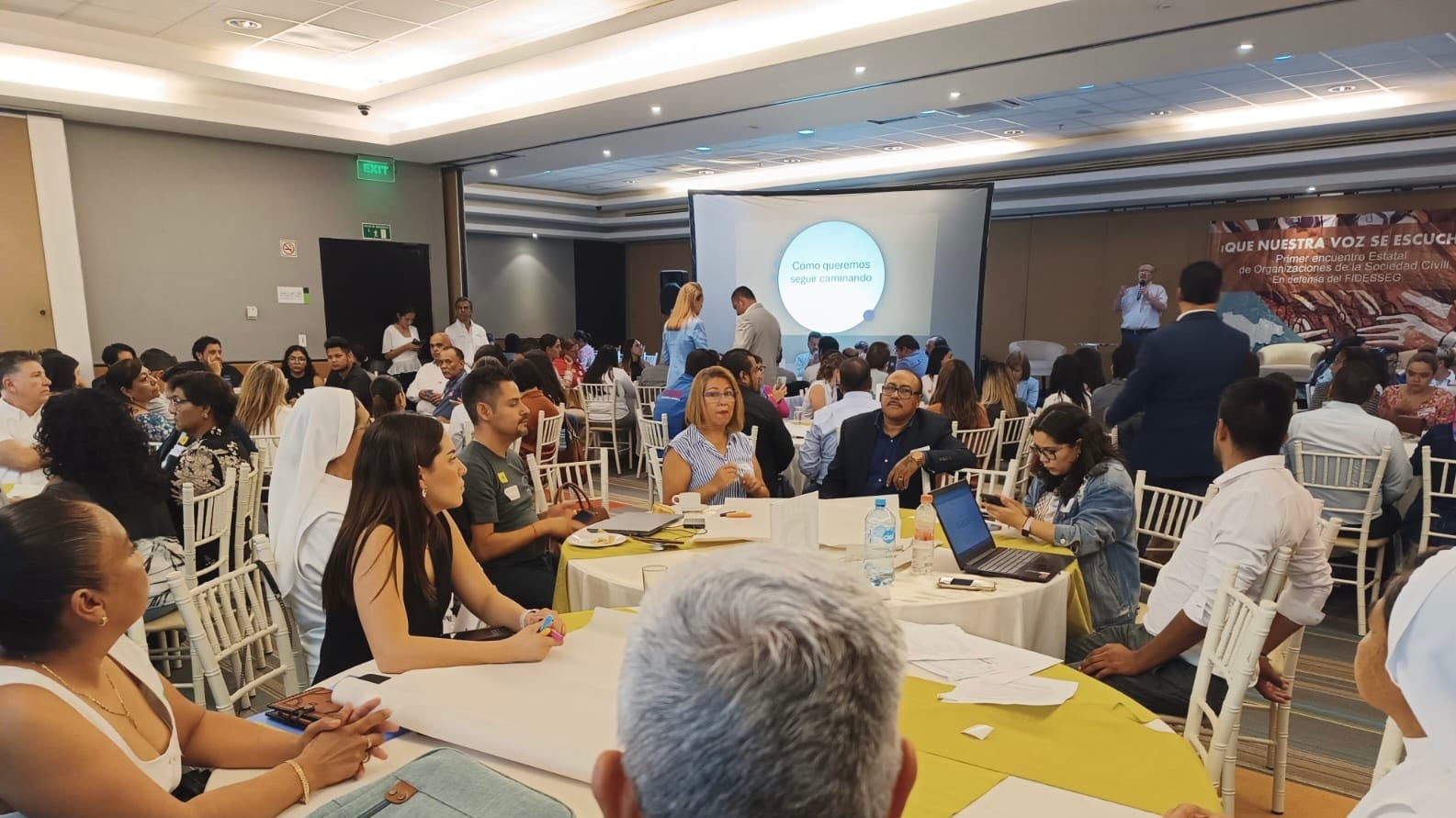 Dialogaron por la permanencia del FIDESSEG.