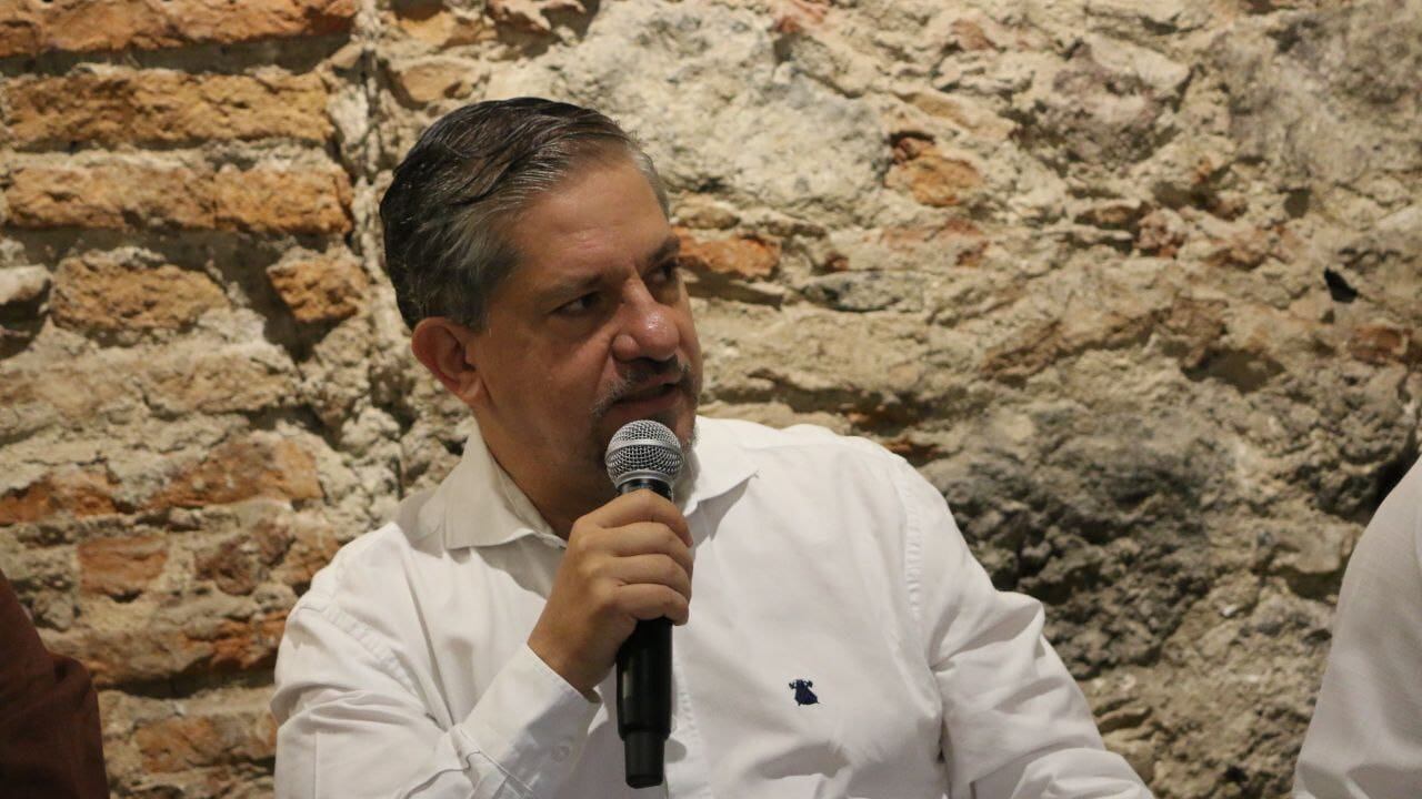 Diputado Federal de Morena por Querétaro, Luis Humberto Fernández Fuentes.