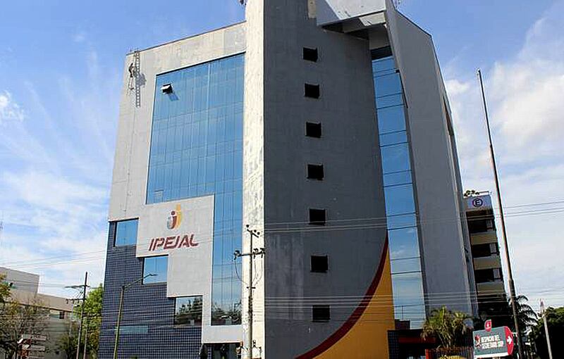 En total hay 93 personas registradas en Pensiones del Estado que cuentan con un beneficio mensual de más de 100 mil pesos.