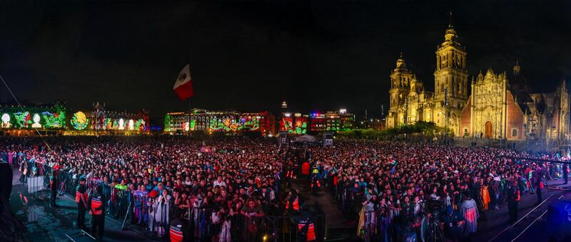 Celebración por el 215 aniversario del inicio de la lucha por la Independencia de México.