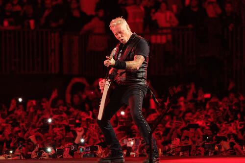 ¡Y arriba mi apá, La Chona y... ¿Metallica?!