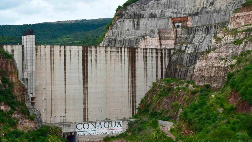 Además de El Zapotillo, llevar el agua hasta Guadalajara requerirá una inversión de más de seis mil millones de pesos.