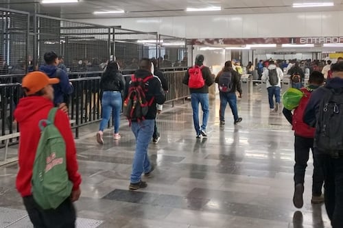 Metro de la CDMX hoy: retrasos y avance lento en en varias Líneas por alta afluencia
