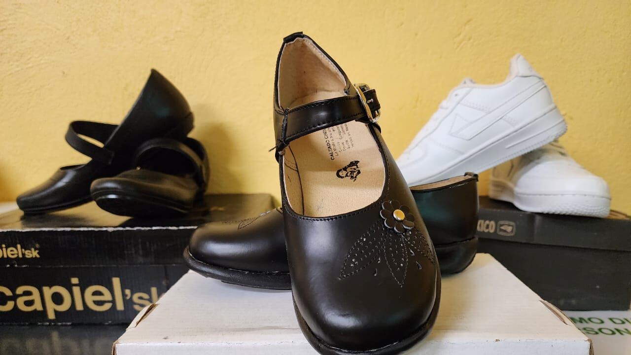 El dumping es una práctica ilegal que afecta la competencia en la industria del calzado.