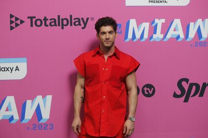 La noche del 4 de agosto se llevó a cabo décima edición de los Premios Miaw, donde estuvieron presentes personalidades del espectáculo como Erika Buenfil, Bellakath, Mario Bautista, Mauricio Garza, Eladio Carrión, entre otros. Asimismo, la premiación contó con diversas presentaciones musicales por parte de Guaynaa, Eladio Carrión, Yng Lucas y Kenia Os.