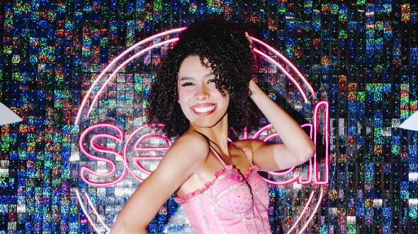 Yilda conquista Colombia con su voz, su música y su cocina