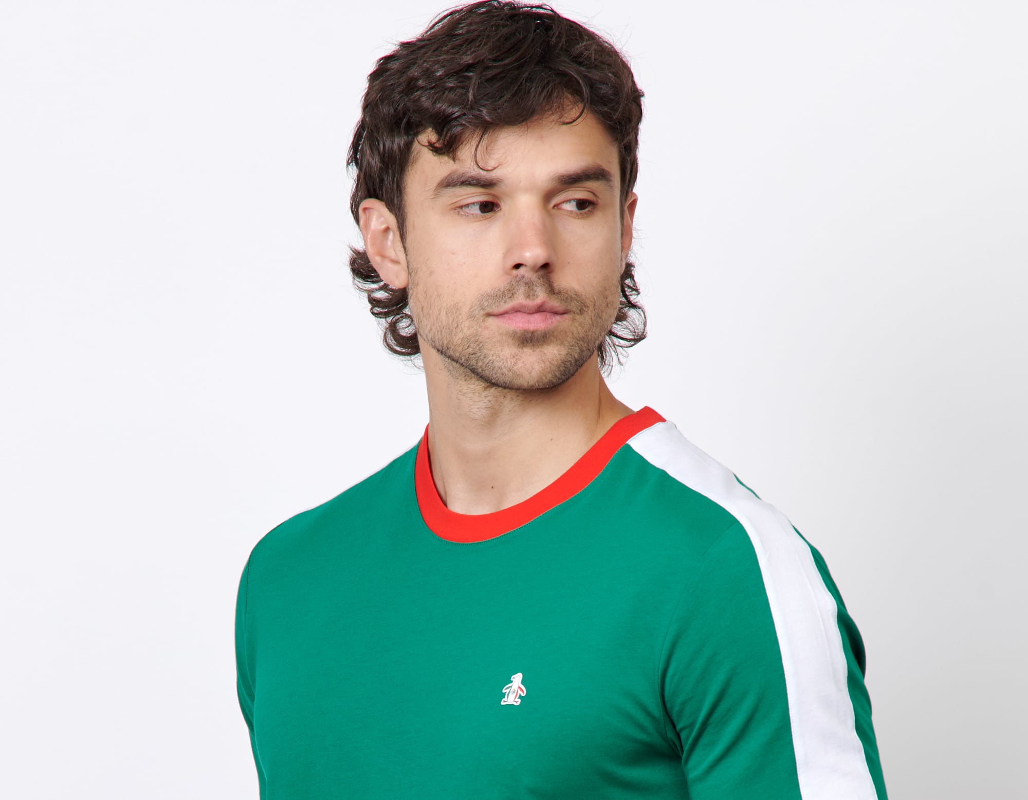 Transmite tu energía futbolera con esta colección de polos