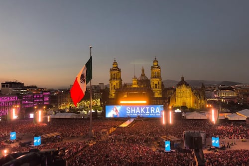 Todo listo en el Zócalo para el concierto gratuito de Shakira