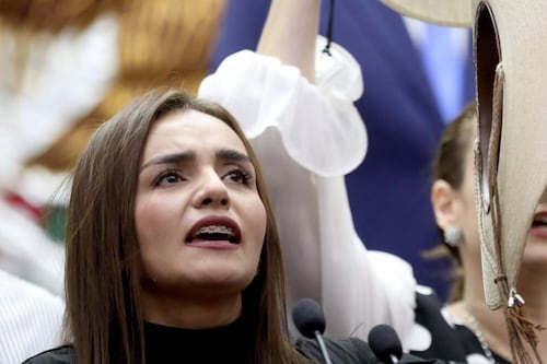 “Ni un paso atrás”: Grecia Quiroz convoca a un voto de castigo en memoria de Carlos Manzo