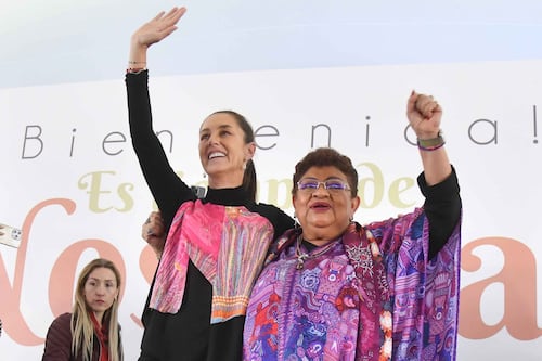 “Es una mujer honesta”: Sheinbaum defiende a Ernestina Godoy tras su llegada a la FGR