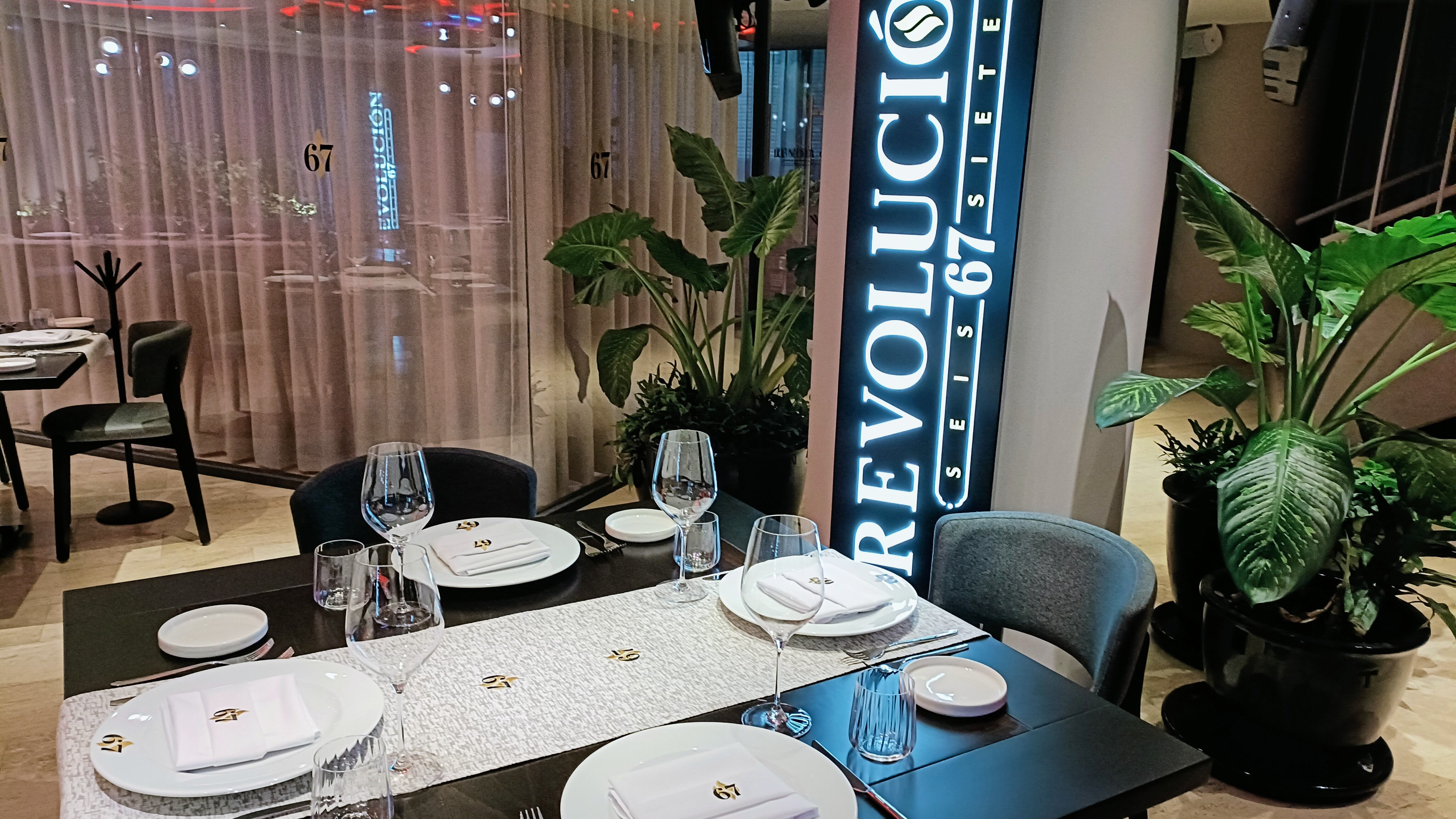 Restaurante Revolución 67