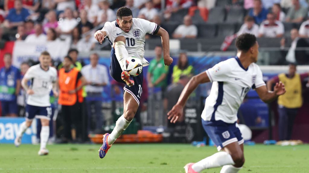 Jude Bellingham busca comandar a Inglaterra a octavos de final.