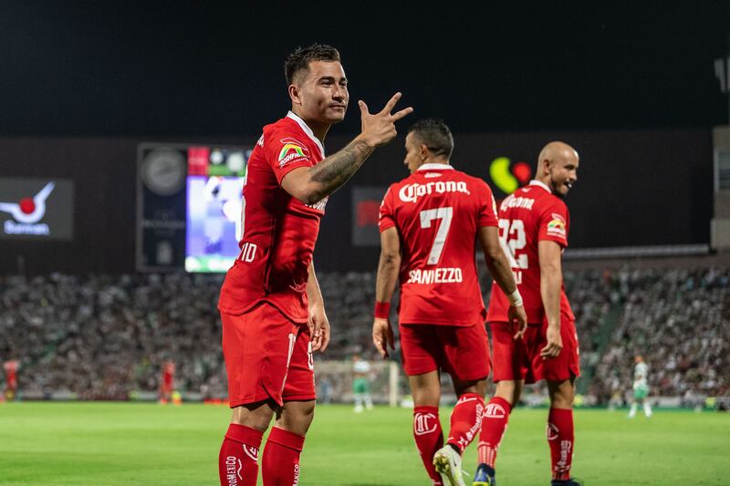 Meneses fue pieza fundamental en ambos juegos contra Santos
