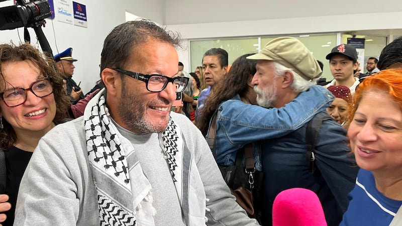 Nos decía: “thankie for you present”, periodista mexicano narra la tortura israelí