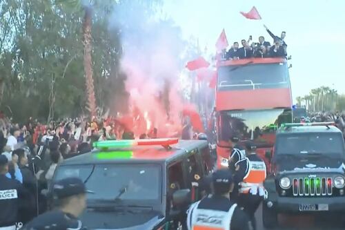 VIDEOS: Reciben como héroes a jugadores de Marruecos tras histórico Mundial