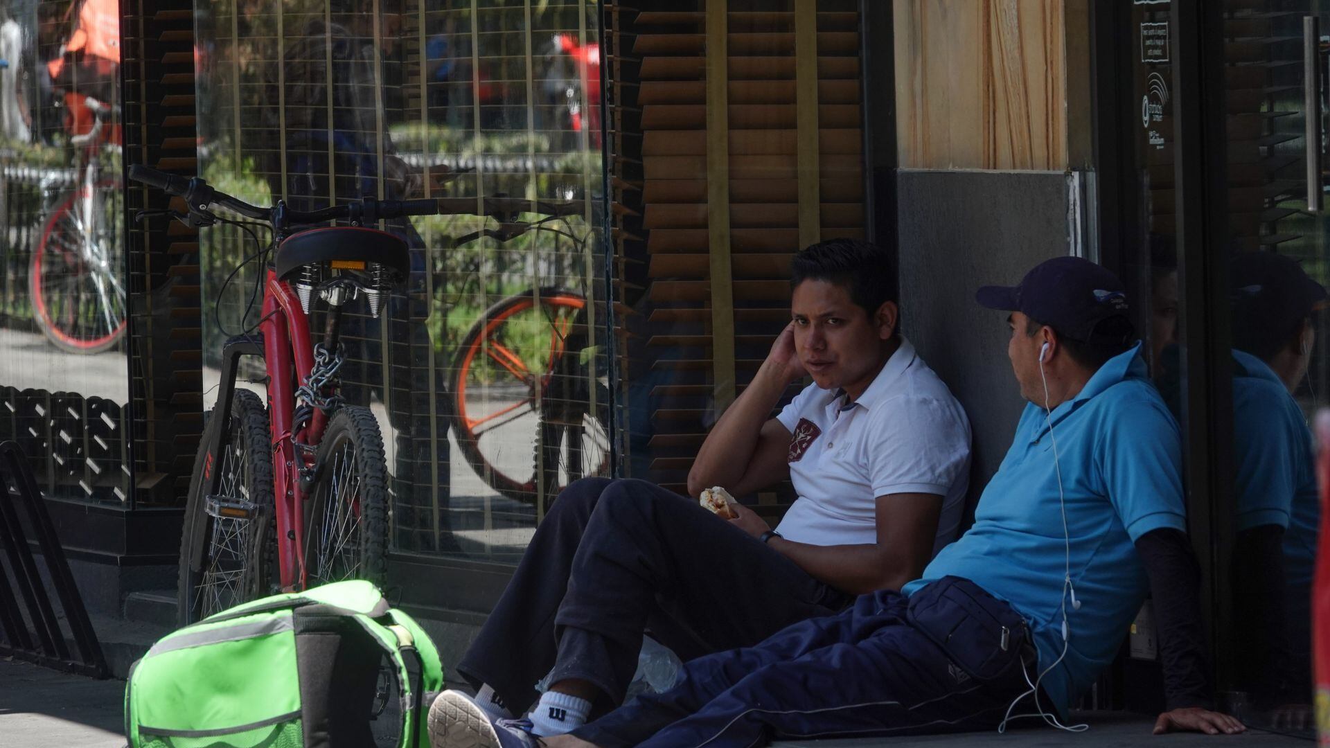 Uber, Rappi, Cabify y DiDi están dispuestos a dar seguridad social a repartidores