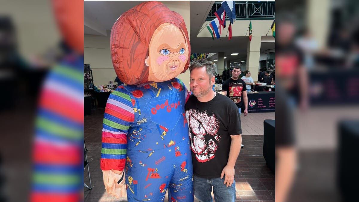 Vincent se muestra complacido de estar en contacto con sus fans regios.