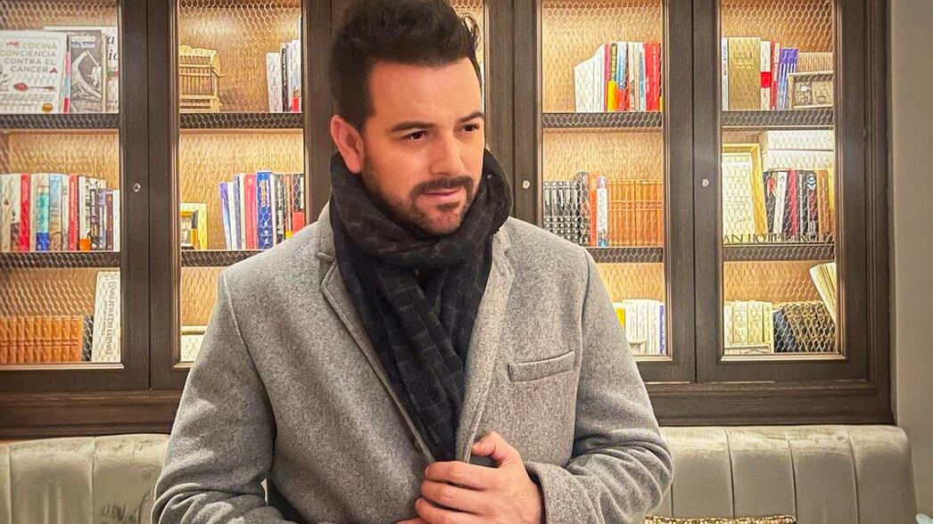 Mane de la Parra quiso ser futbolista profesional antes de dedicarse a la música.