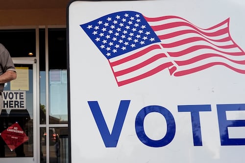 Elecciones en EE. UU. : Thomas Massie, opositor de Trump, pierde las primarias para el Congreso en Kentucky