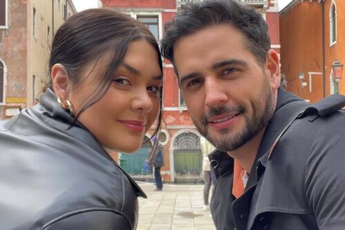 Yuridia anuncia el nacimiento de su tercer hijo y lo reciben en casa con tierno mensaje