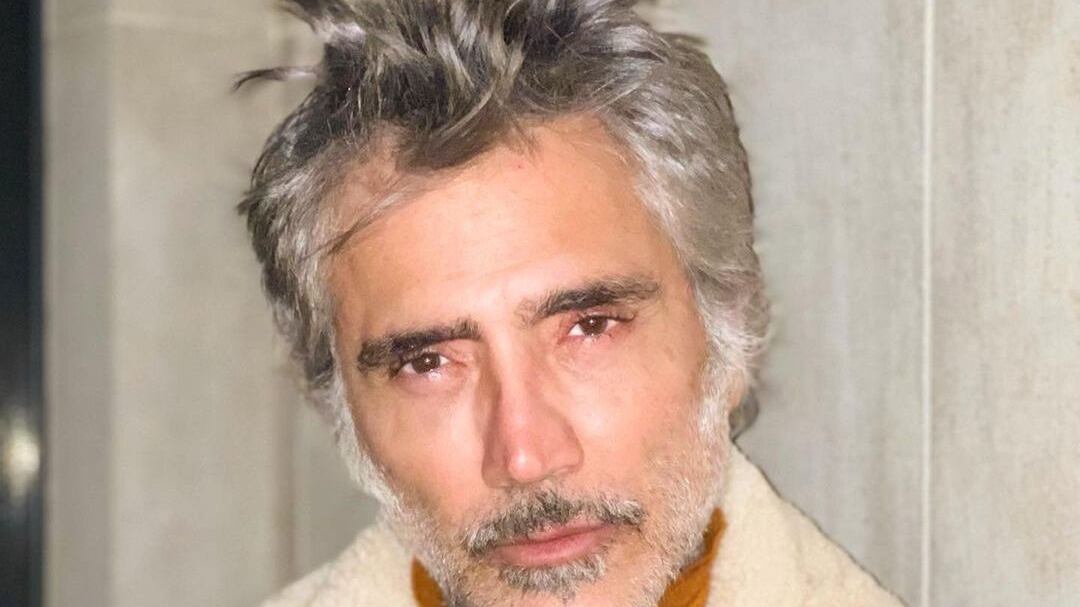 El cantante tapatío ha sido criticado en redes sociales por su aspecto físico.