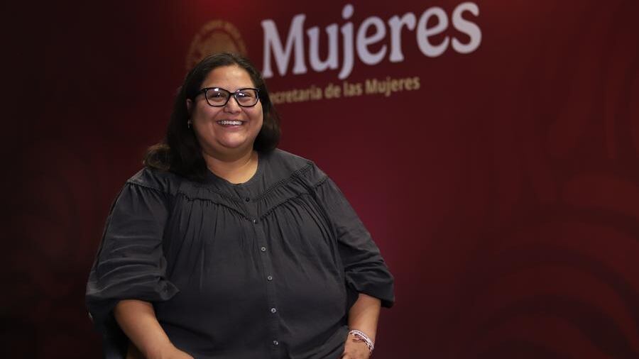 Citlalli Hernández Mora, secretaria de las Mujeres mexicana, hablando en una entrevista con Xinhua, en la Ciudad de México, capital de México. México y China han recorrido caminos paralelos en materia de igualdad de género en las últimas tres décadas y ahora buscan estrechar sus vínculos a través del intercambio de experiencias y buenas prácticas en favor de los derechos de las mujeres, afirmó Hernández. (Xinhua/Daniel Augusto) (rtg) (ah)