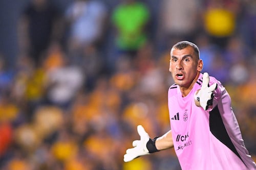 Acusan a Nahuel Guzmán de venderse al América: “Siempre se regala contra ellos”