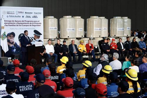Policías estatales reciben apoyos para sus viviendas con inversión de 110 mdp