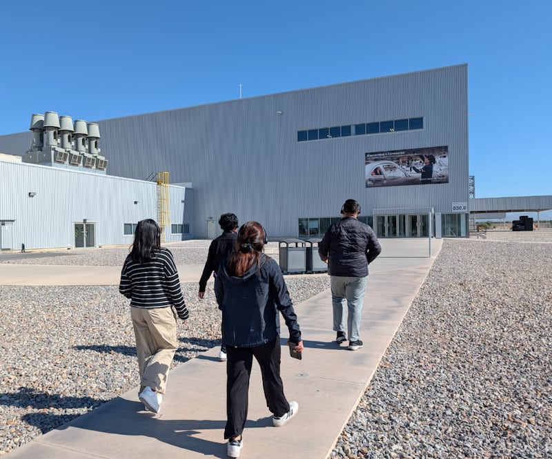 Visitar BMW Group Planta San Luis Potosí es una experiencia única que si la complementas con museos y gastronomía local, tendrás un viaje completo que mezcla motores, cultura y buen comer