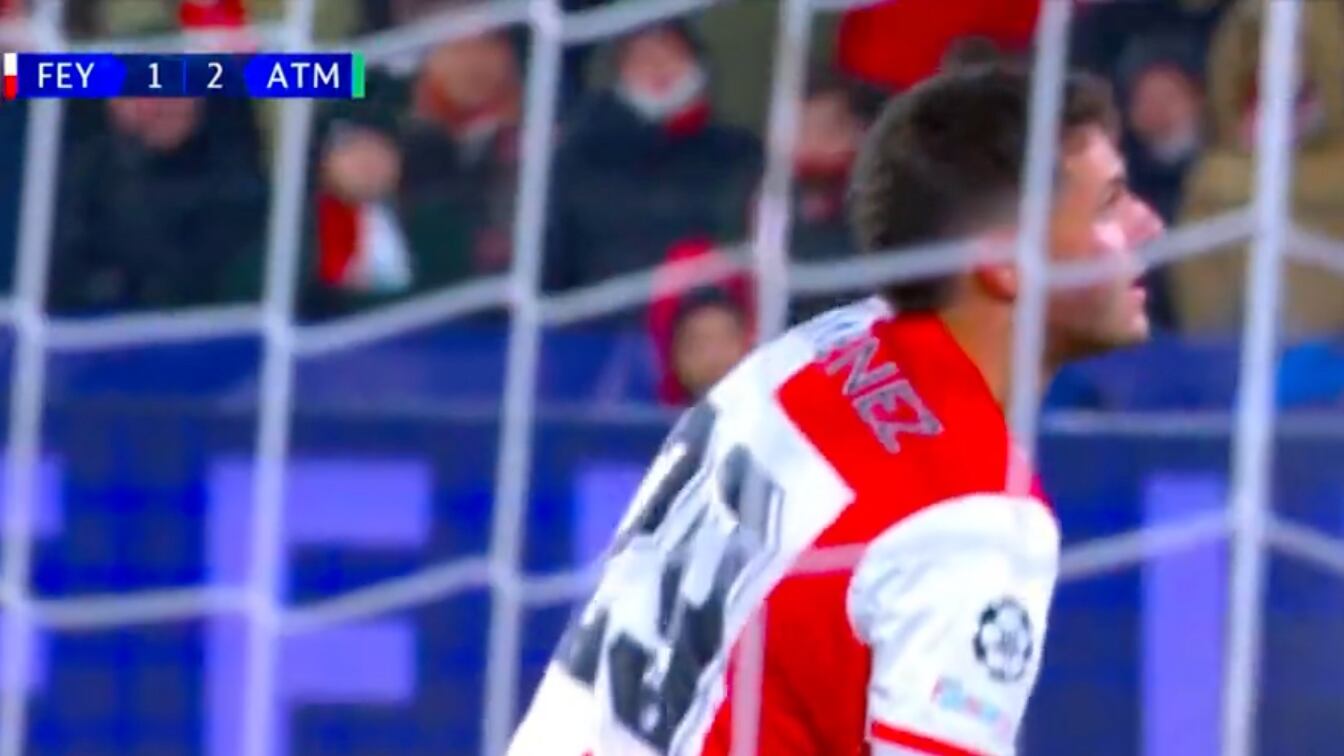 Santi Giménez tuvo una amarga noche I ESPECIAL
