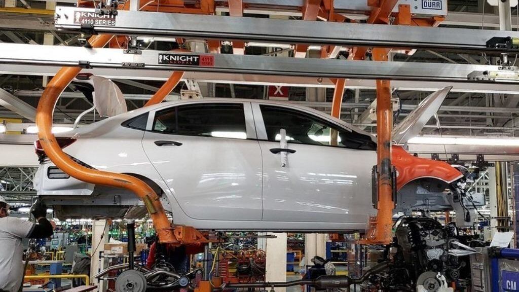 Planta armadora automotriz.